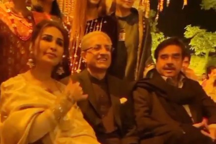 शत्रूघ्न सिन्हा यांनी पाकिस्तानमधील लग्नात लावली हजेरी, व्हिडीओ व्हायरल