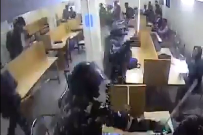 पोलीस आले अन्… त्यादिवशी जामियात काय घडलं? Shocking Video आला समोर