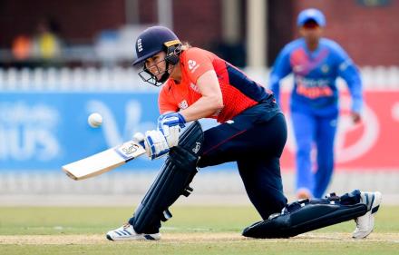 Women’s T20 Series : भारतीय महिलांच्या पदरी पराभव, इंग्लंड विजयी