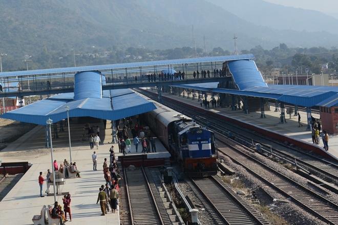 एकही पैसा कापला जाणार नाही, रद्द झालेल्या ट्रेनच्या तिकिटाचे असे मिळवा रिफंड