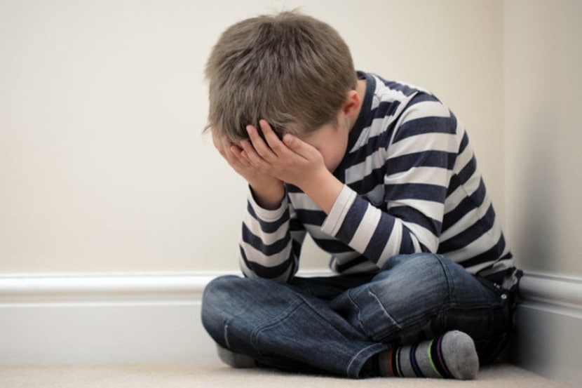 मुलं तणावात आहे कसं ओळखाल? जाणून घ्या त्यांच्यात होणाऱ्या ‘या’ पाच बदलांविषयी