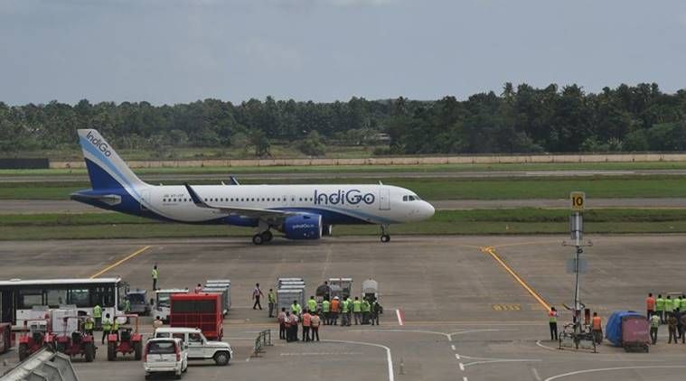 लॉकडाउनचा फटका, Indigo ने कर्मचाऱ्यांना दिला झटका