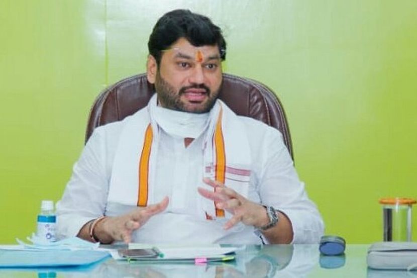 “…तो अति आत्मविश्वास नडला”, करोनावर मात केल्यानंतर धनंजय मुंडेंनी व्यक्त केल्या भावना