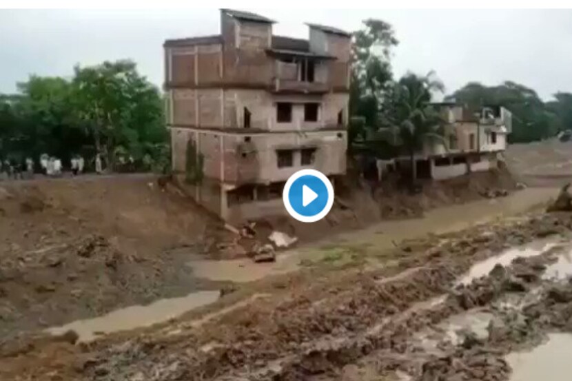 Viral Video: …अन् काही क्षणात चार मजल्याची इमारत कालव्यामध्ये पडली