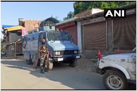 जम्मू-काश्मीर : अनंतनागमध्ये दहशतवाद्याचा खात्मा, चकमक सुरू