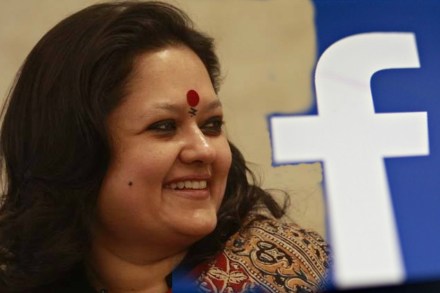 फेसबुकच्या भारतातील पब्लिक पॉलिसी संचालक अंखी दास (फोटो-फेसबुक)