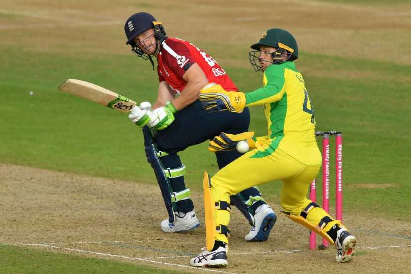 इंग्लंडची ऑस्ट्रेलियावर ६ गडी राखून मात, मालिकेतही २-० ने विजयी आघाडी