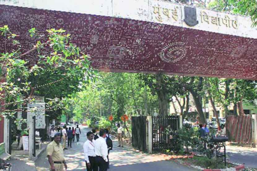 मुंबई विद्यापीठात चोरी, घुसखोरीत वाढ