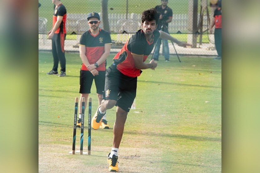 IPL 2020 : वॉशिंग्टनची ‘सुंदर’ गोलंदाजी, सचिननेही केलं कौतुक