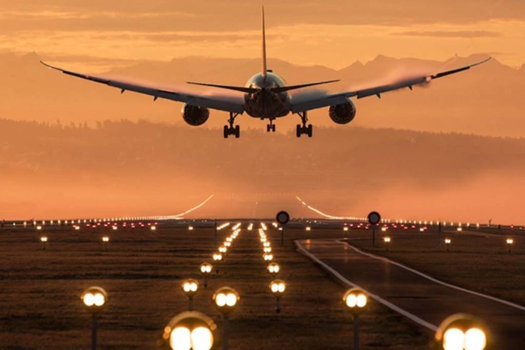 आंतरदेशीय विमान प्रवासाच्या तिकीट दरांबाबत सरकारने घेतला ‘हा’ निर्णय