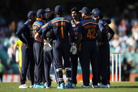षटकांची गती कायम न राखल्यामुळे भारतीय खेळाडूंवर ICC ची कारवाई