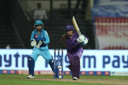 Women’s T20 : वेलॉसिटीची सुपरनोव्हाजवर ५ विकेट राखून मात