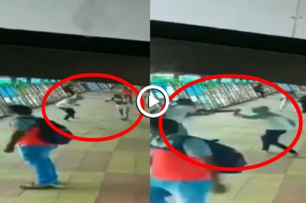 VIDEO: धक्कादायक! भरदिवसा कुर्ला स्टेशन पुलावर तरूणावर चाकूहल्ला