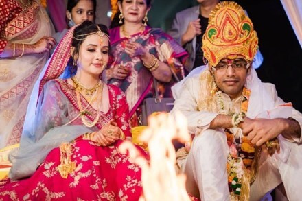 ‘मर्डर-२’मधील अभिनेत्री अडकली लग्नाच्या बेडीत, पती आहे कॉमेडियन