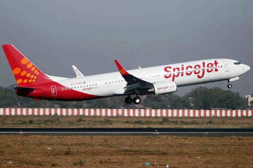 899 रुपयांत विमान प्रवास, SpiceJet ची भन्नाट ऑफर; मिळेल 1000 रुपयांचं व्हाउचरही