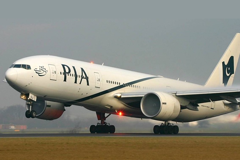 मित्र देशानेच पाकिस्तानला दिला झटका, मलेशियाने PIA चं प्रवासी विमान केलं जप्त