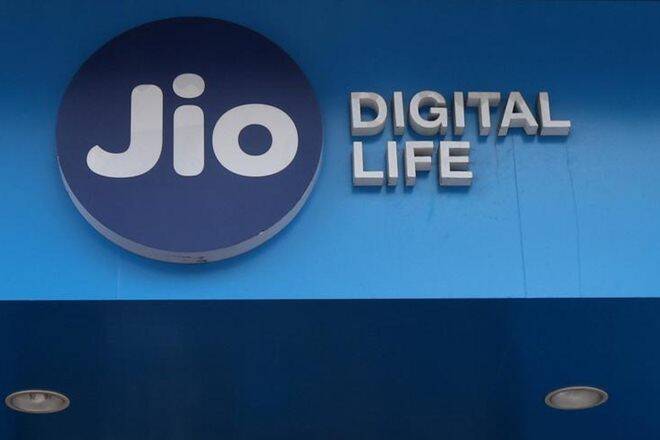 Reliance Jio च्या ‘सुपर व्हॅल्यू प्लॅन’मध्ये मिळेल 56GB डेटा, अनलिमिटेड कॉलिंग आणि फ्री ऑफर्सही