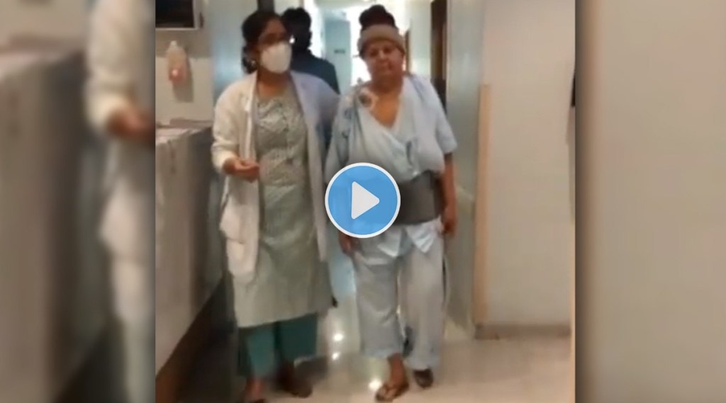 राखी सावंतच्या आईचा कॅटवॉक; शेअर केला हॉस्पिटलमधला व्हिडिओ