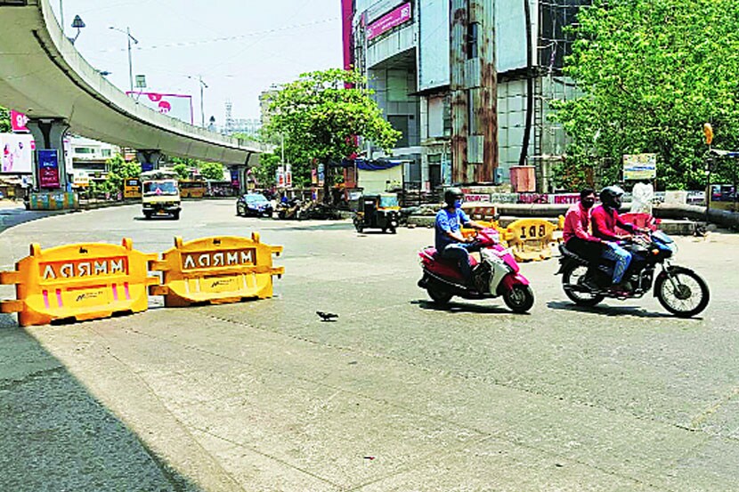 कठोर निर्बंधांनंतरही संचार सुरूच