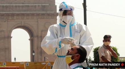 Explained: दिल्लीत करोनाची दुसरी लाट ओसरली का? आकडे काय सांगतात…