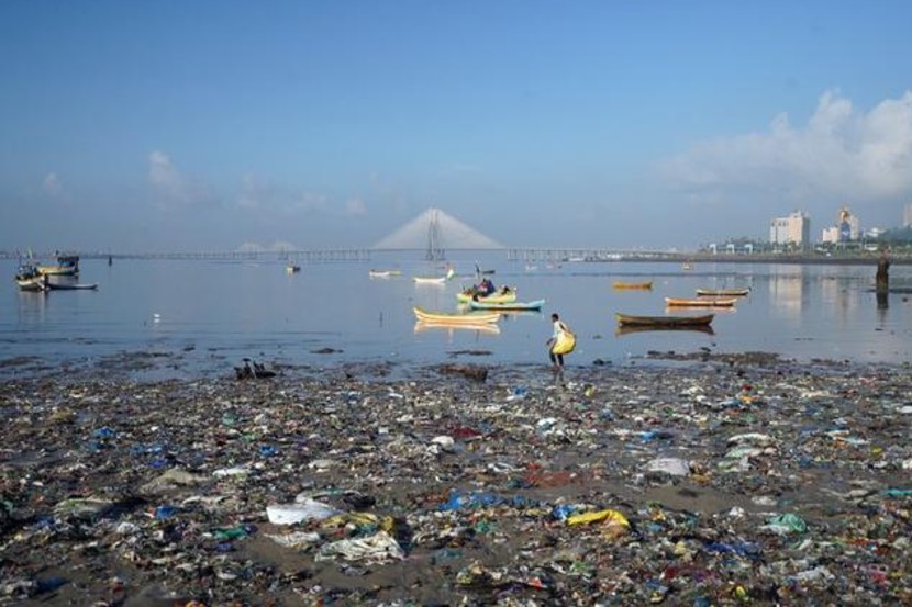 garbage sea Mumbai