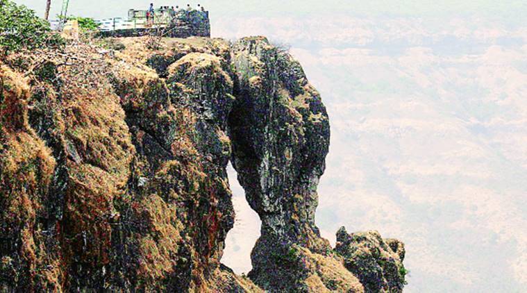 पर्यटकांची करोनाची जलद चाचणी करण्यात येणार