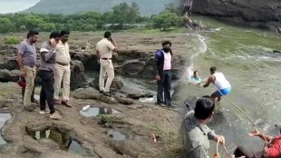 Selfie accident in mawal two died