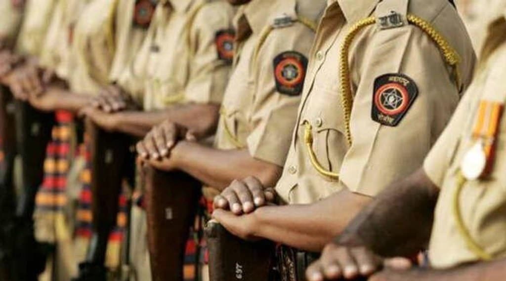 Despite being absent for 6 years two constables of Mumbai Police got 6 years salary