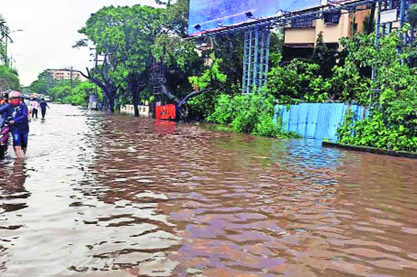 उल्हास नदीच्या पुराचा बदलापूर, कल्याणला फटका