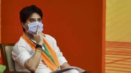 शपथ घेताच ज्योतीरादित्य शिंदेंचं फेसबुक अकाऊंट झालं हॅक (File Photo)