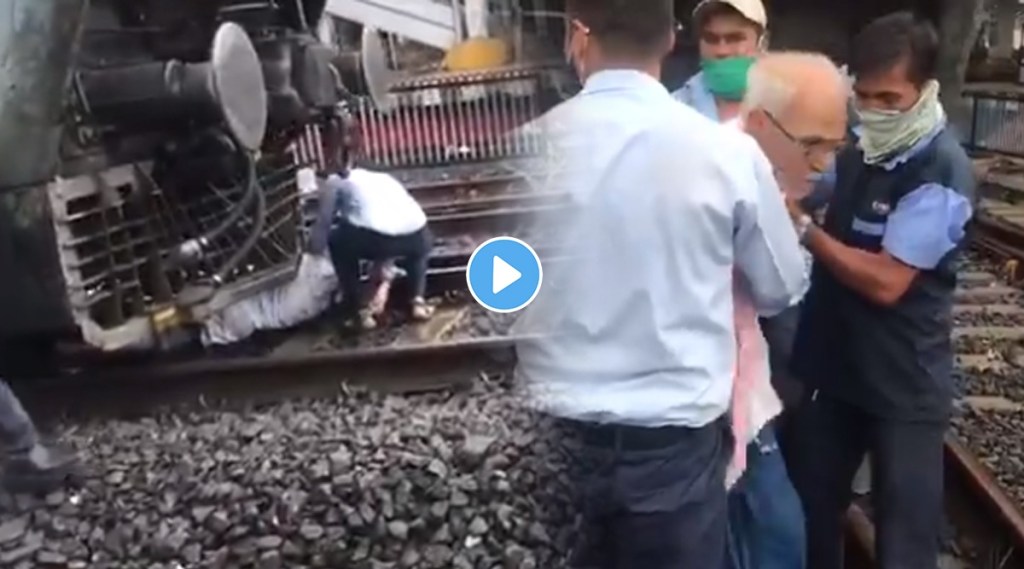 kalyan railway station, express train, accident video