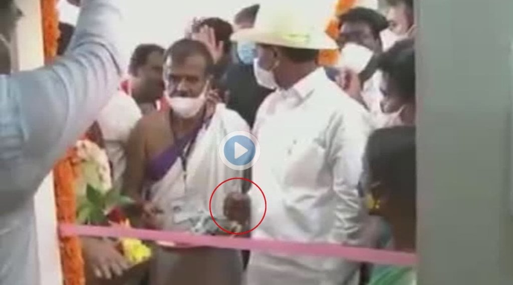 Telangana Chief Minister K Chandrashekar Rao Pulls Out Ribbon