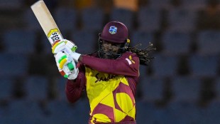 Wi vs aus 3rd t20i match chris gayle back in form complete 14 thousand run in t20