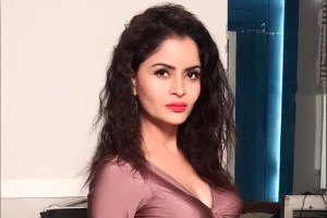 gehana-vasisth-will-give-the-names-of-all-girls-in-porn