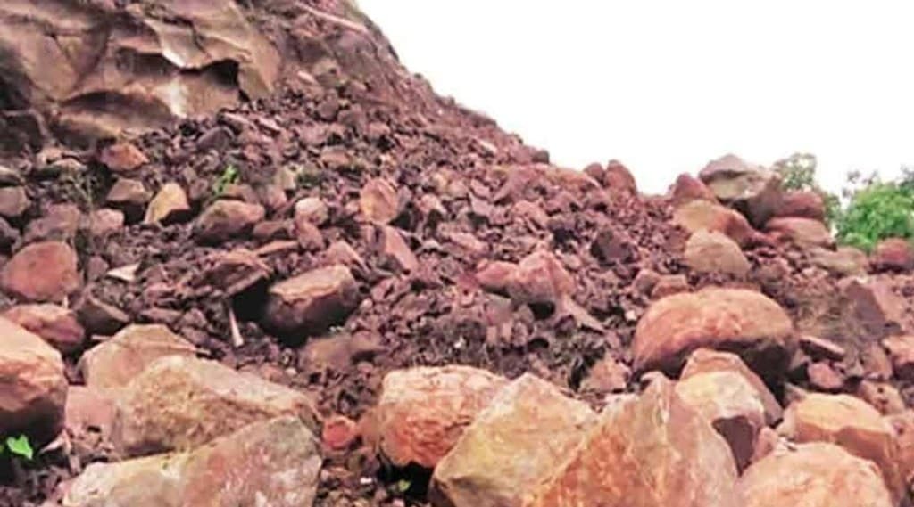 Khed taluka 17 people were trapped due to landslides Rescue operation begins