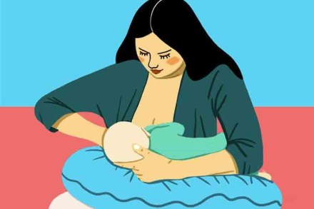 करोनाबाधित आईने बाळाला स्तनपान देणे सुरक्षित