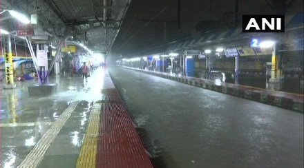 mumbai rains today live, mumbai rains today, Mumbai rains, Mumbai rain news, Mumbai rain forecast, Heavy rains in Mumbai, mumbai local updates
