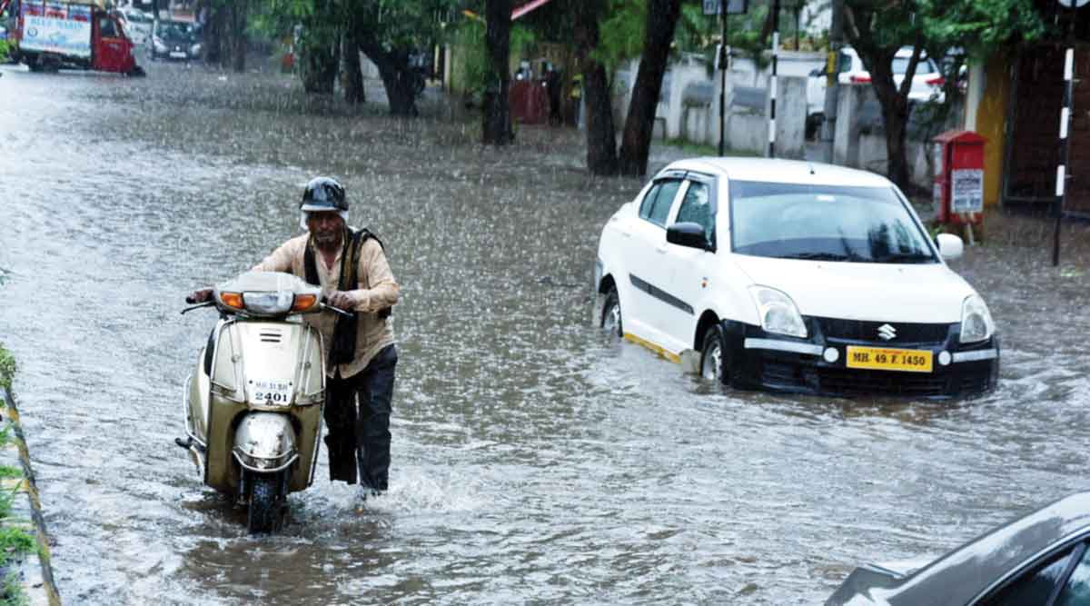 mumbai monsoon, mumbai rains, heavy rainfall, waterlogging, high tide