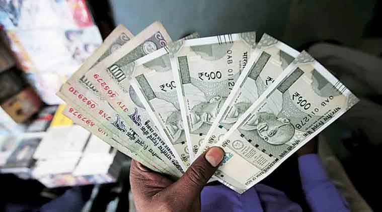 Racket of counterfeit notes exposed Ten and a half lakh notes seized