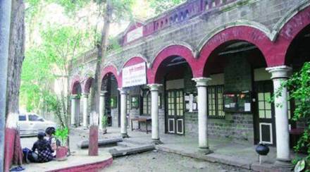 रानडे इन्स्टिट्यूटमधील पत्रकारिता विभाग स्थलांतराच्या निर्णयाला स्थगिती
