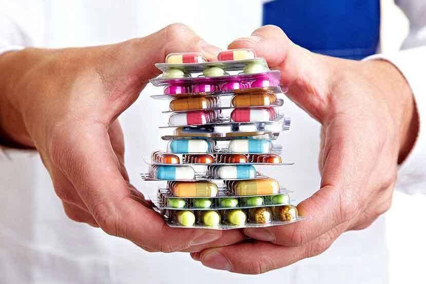 औषधे आवडे भारतीयांना…