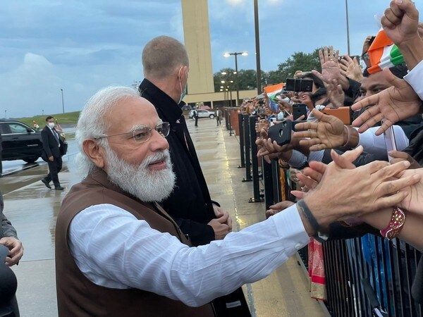 Indian Americans welcome PM Modi in Washington
