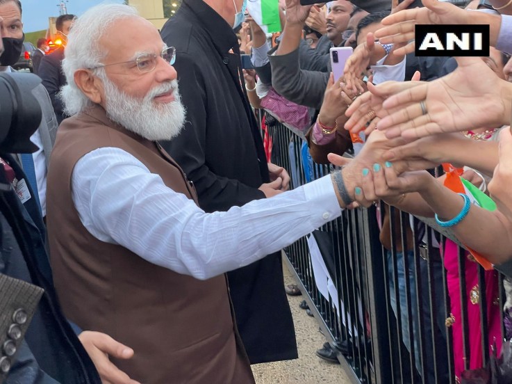 Indian Americans welcome PM Modi in Washington