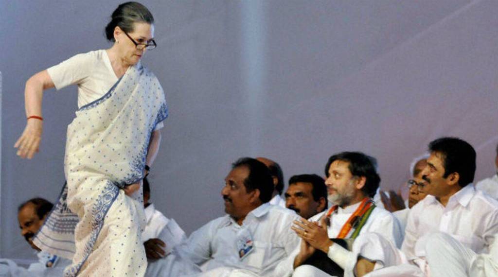 Congress, Shashi Tharoor, Sonia Gandhi, Rahul Gandhi`