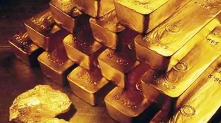 900 grams of Gold Hidden in Body Passenger Arrested from Airport gst 97