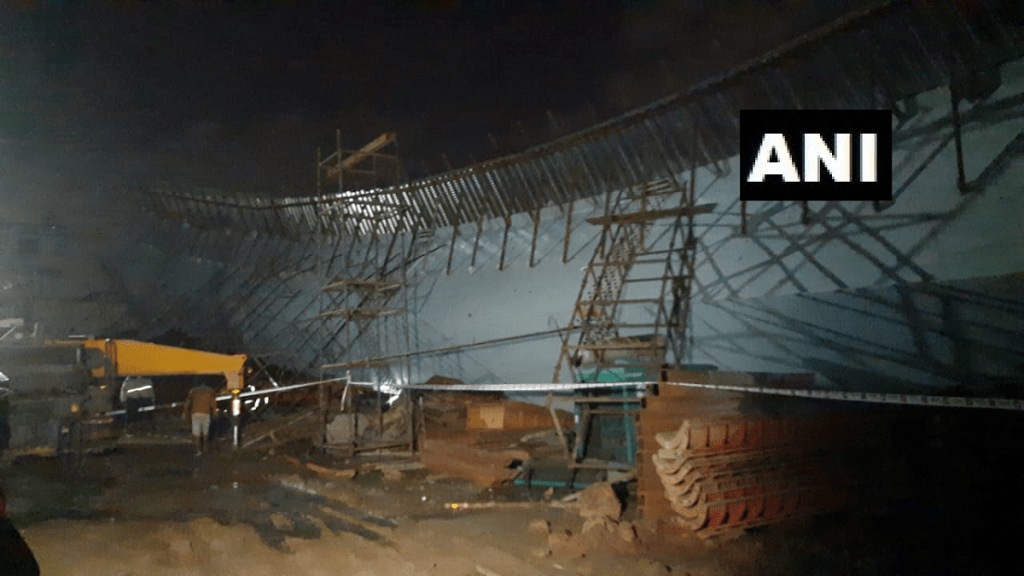 bridge collapsed in mumbai
