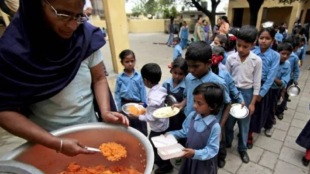mid day meal (photo pti)