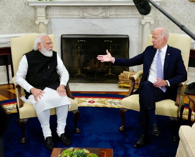 शृंगला यांनी दिलेल्या माहितीनुसार अमेरिकन राष्ट्राध्यक्षांनी द्विपक्षीय बैठकीमध्ये संयुक्त राष्ट्रांच्या सुरक्षा परिषदेमध्ये भारताच्या अध्यक्षतेचं कौतुक करताना अफगाणिस्तानच्या मुद्द्याचा खास करुन उल्लेख केला