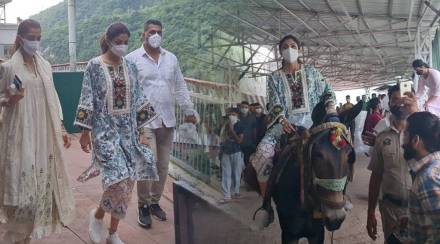 ‘जय माता दी’, वैष्णोदेवी दर्शनासाठी शिल्पा शेट्टीची १३ किमी पायपीट
