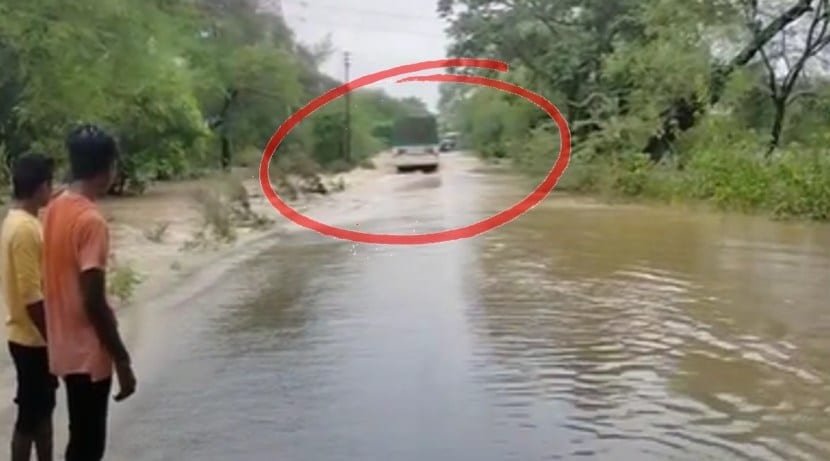 Yavatmal ST bus washed away in flood waters